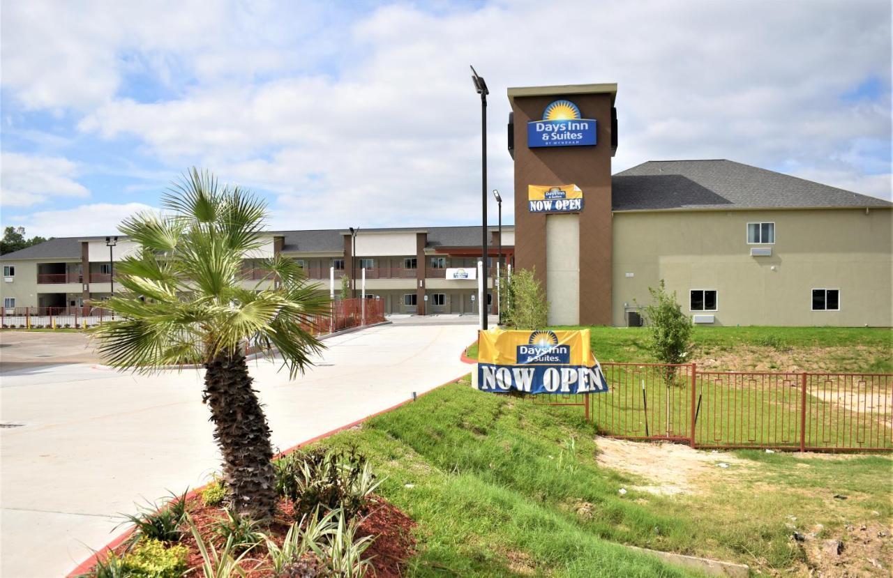 Days Inn & Suites By Wyndham Downtown/University Of Houston Exterior photo